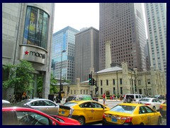 Magnificent Mile 028 - The new yellow cabs